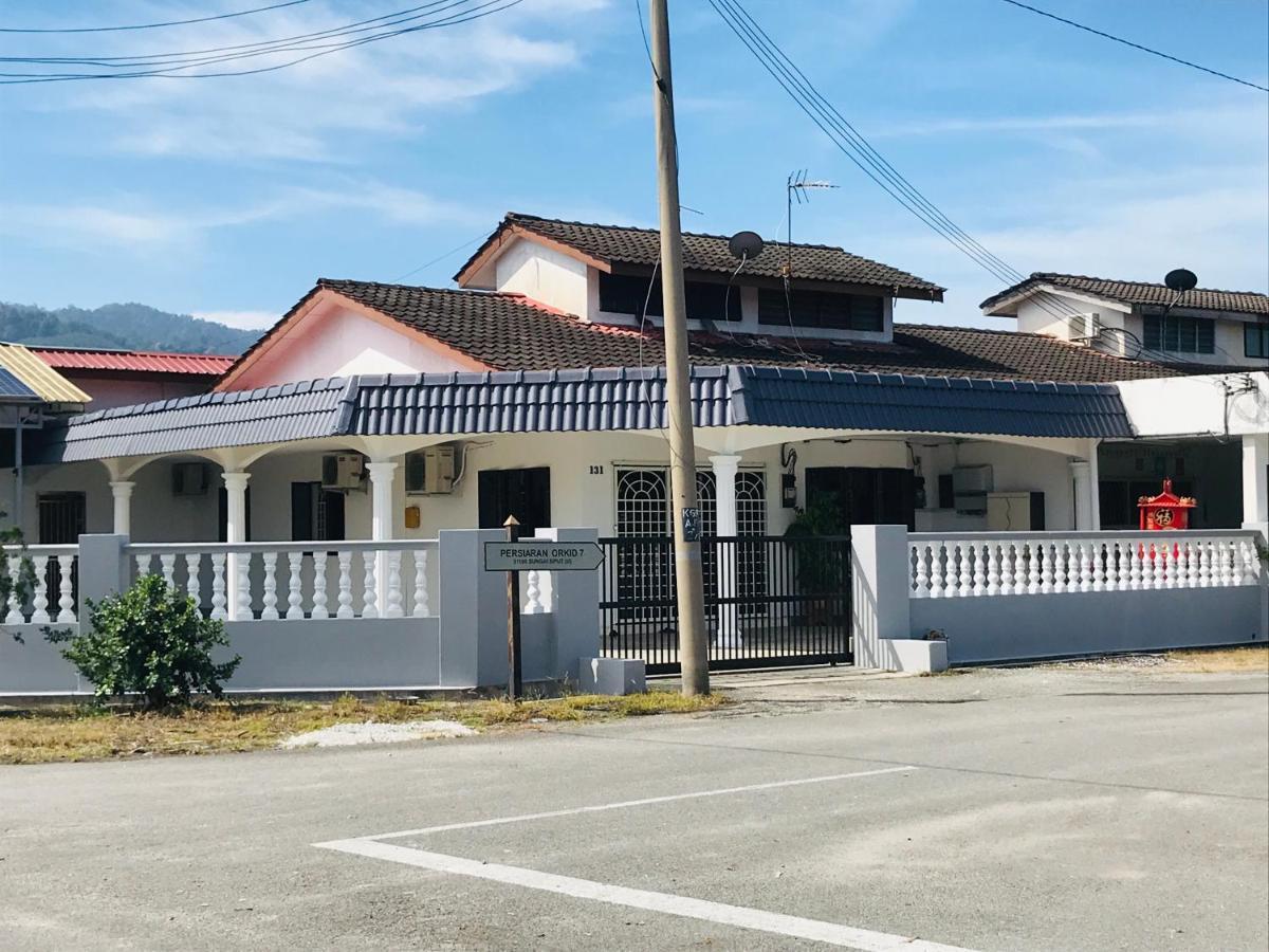 Cozy And Comfortable Homestay In Sungai Siput Exterior foto