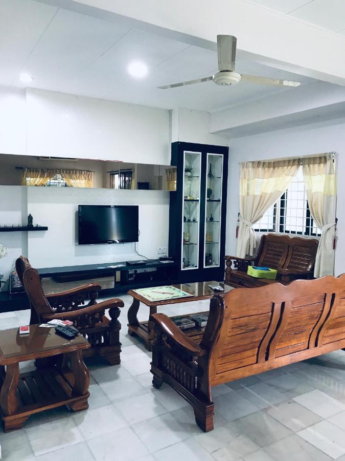 Cozy And Comfortable Homestay In Sungai Siput Exterior foto